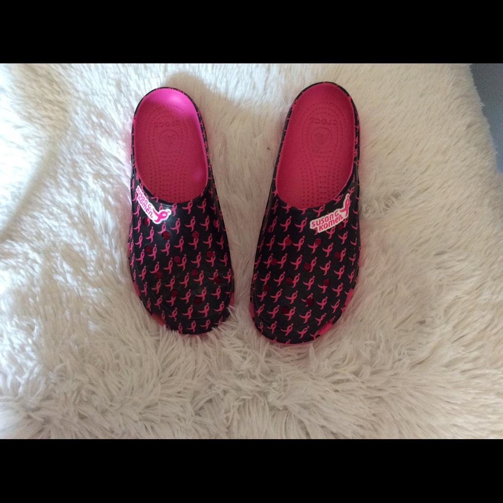 Crocs 9 wide